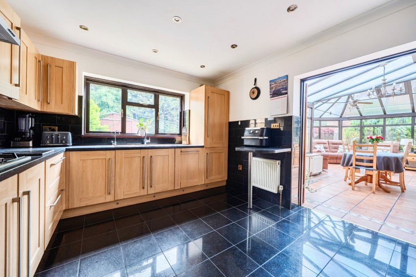 Images for Slough, Berkshire EAID:2640919782 BID:BUR