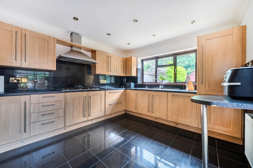 Images for Slough, Berkshire EAID:2640919782 BID:BUR