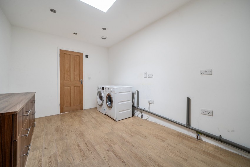 Images for Near Burnham, Berkshire EAID:2640919782 BID:BUR