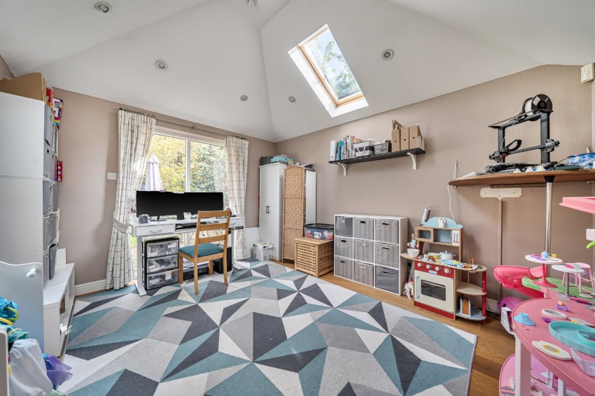 Images for Burnham, Buckinghamshire EAID:2640919782 BID:BUR