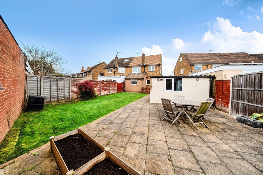 Images for Near Burnham, Berkshire EAID:2640919782 BID:BUR
