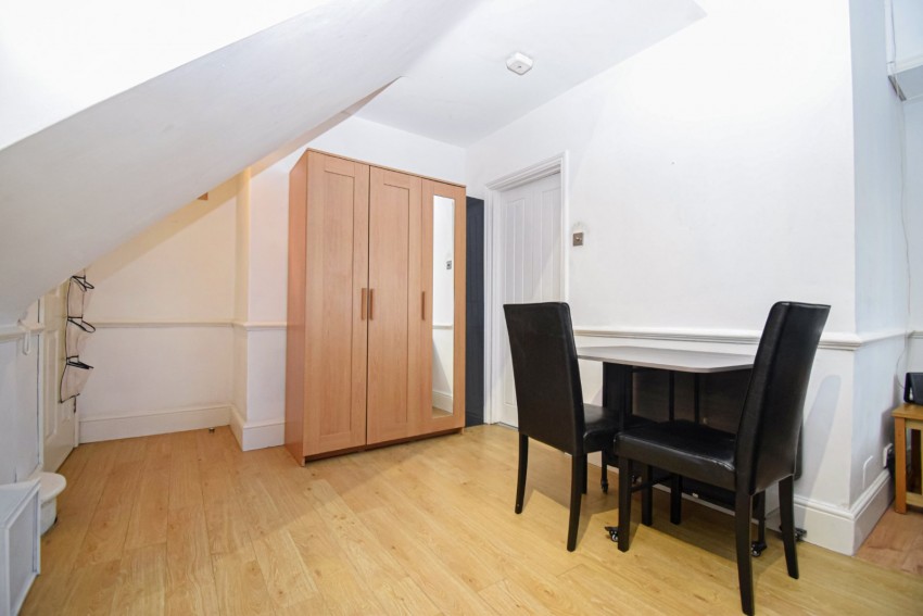 Images for Taplow, Maidenhead, Buckinghamshire EAID:2640919782 BID:BUR