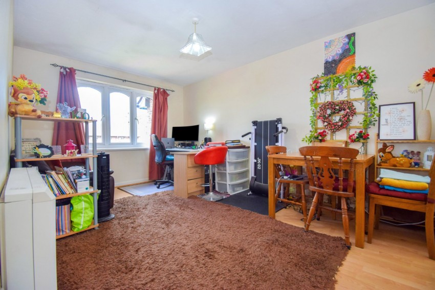 Images for Near Burnham, Berkshire EAID:2640919782 BID:BUR