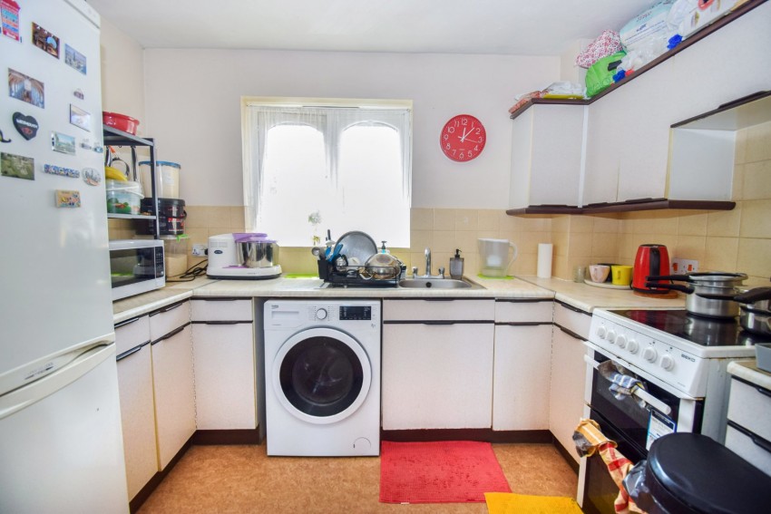 Images for Near Burnham, Berkshire EAID:2640919782 BID:BUR