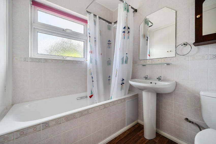 Images for Near Burnham, Berkshire EAID:2640919782 BID:BUR
