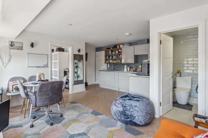 Images for Chesham, Bucks EAID:2640919782 BID:CHE