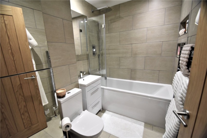 Images for Bovingdon, Hemel Hempstead, Hertfordshire EAID:2640919782 BID:CHE