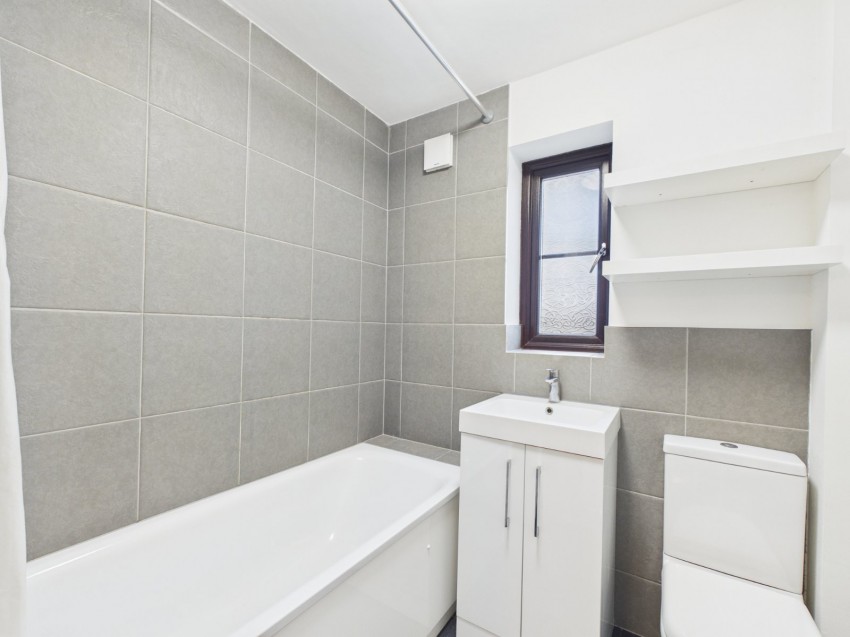 Images for Chesham, Bucks EAID:2640919782 BID:CHL