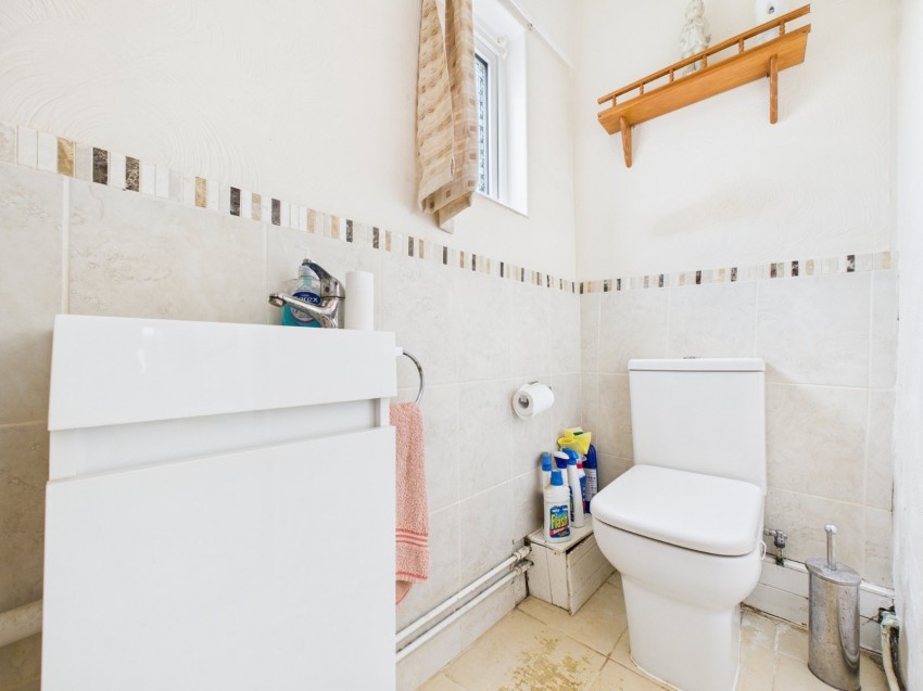 Images for Chesham EAID:2640919782 BID:CHE