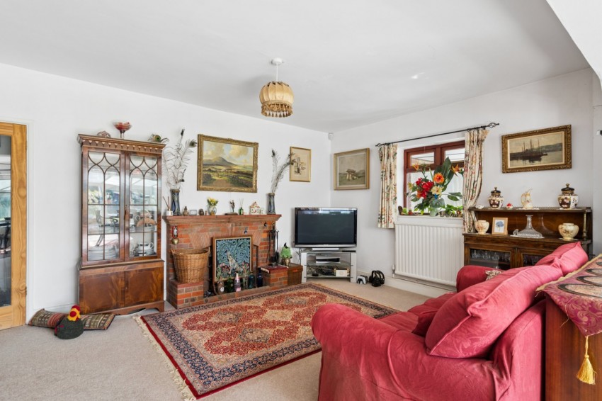 Images for Chartridge, Chesham EAID:2640919782 BID:CHE