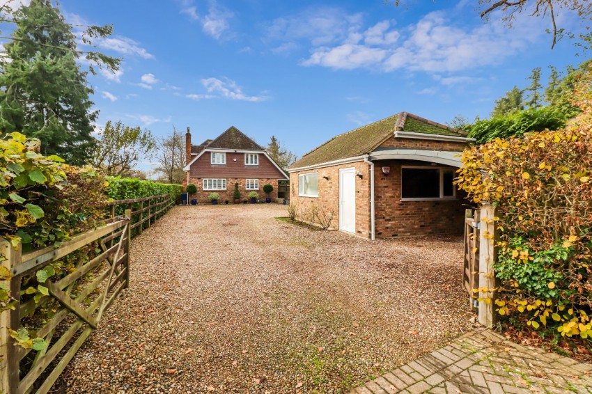 Images for Chesham, Bellingdon EAID:2640919782 BID:CHE