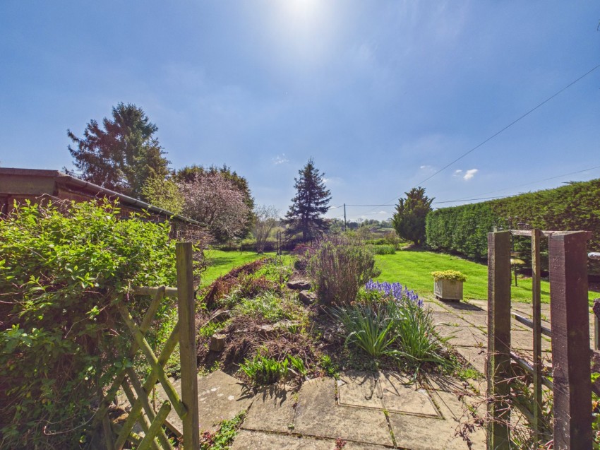 Images for Pednor, Chesham, Buckinghamshire EAID:2640919782 BID:CHE