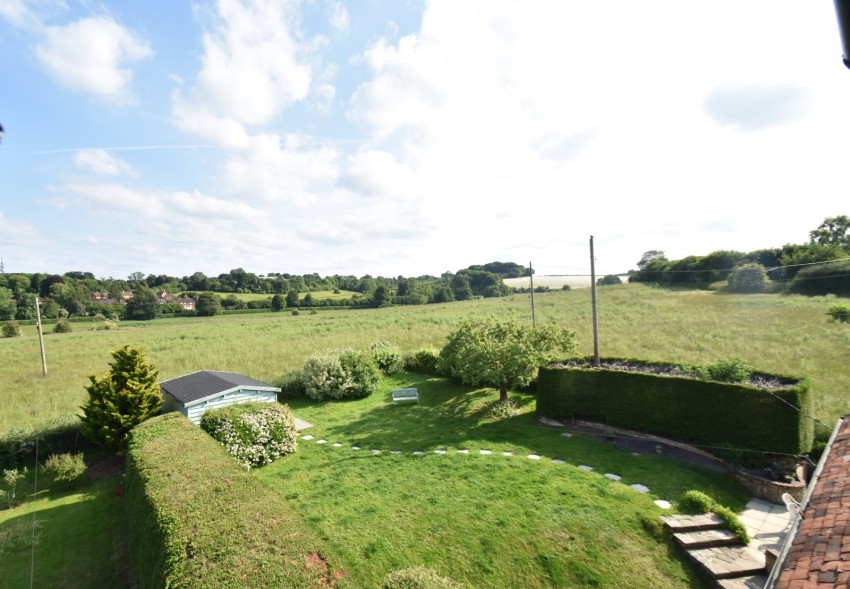 Images for Pednor, Chesham, Buckinghamshire EAID:2640919782 BID:CHE