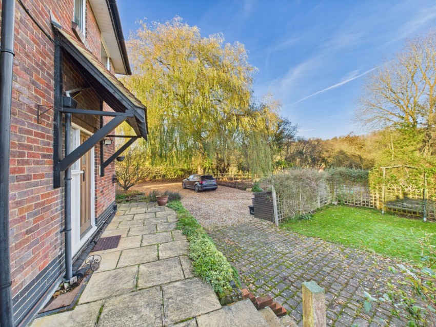 Images for Pednor, Chesham, Buckinghamshire EAID:2640919782 BID:CHE