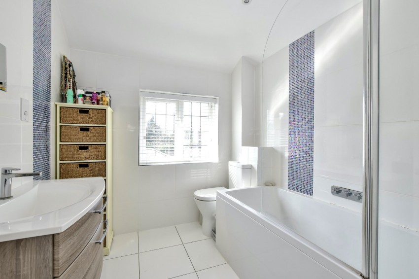 Images for Hyde Heath, Amersham, Buckinghamshire EAID:2640919782 BID:AME