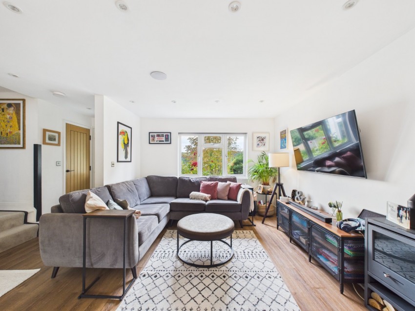 Images for Chesham EAID:2640919782 BID:CHE