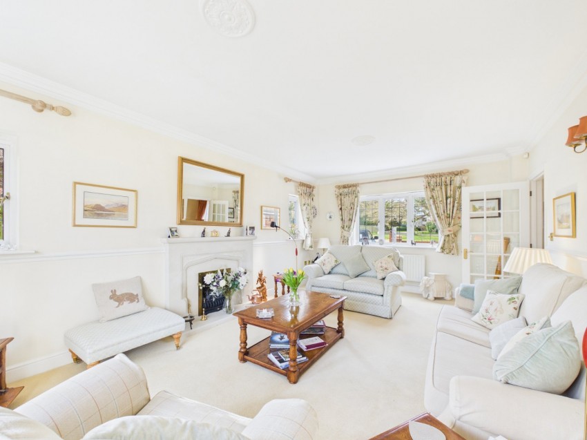 Images for Ashley Green, Chesham, Buckinghamshire EAID:2640919782 BID:CHE