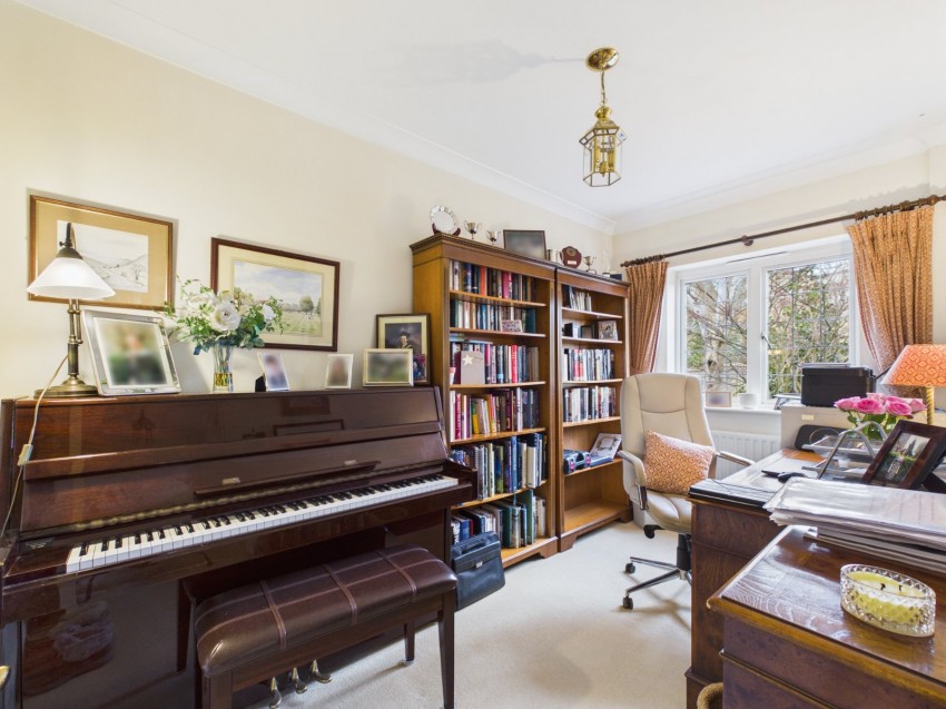 Images for Ashley Green, Chesham, Buckinghamshire EAID:2640919782 BID:CHE