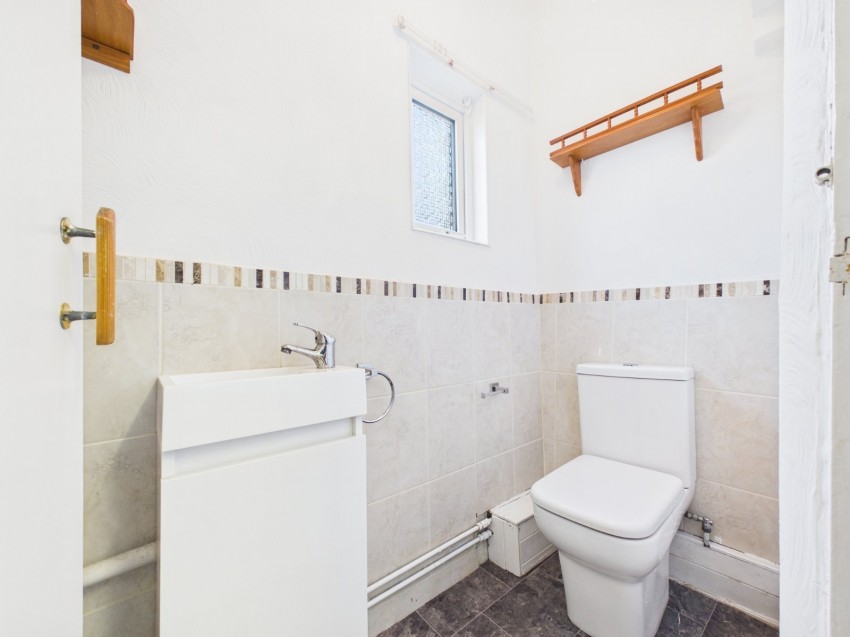 Images for Chesham EAID:2640919782 BID:CHE