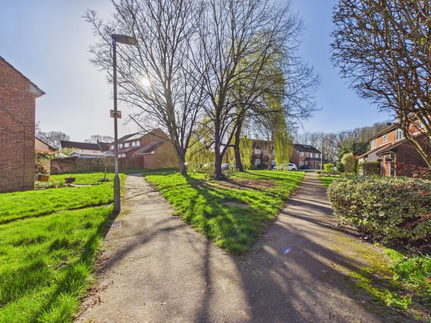 Images for Bovingdon, Hemel Hempstead, Hertfordshire EAID:2640919782 BID:CHE