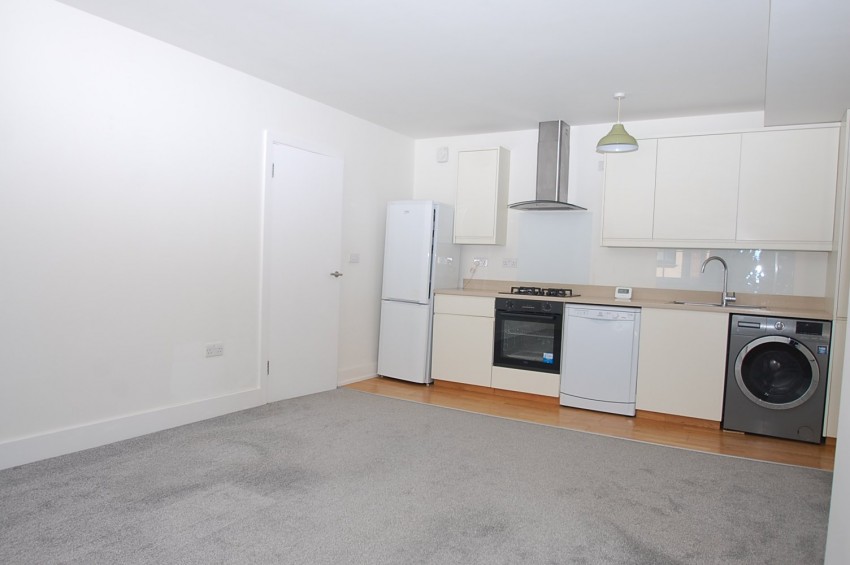 Images for Aspen House, Churchfield Road, Buckinghamshire EAID:2640919782 BID:CPL