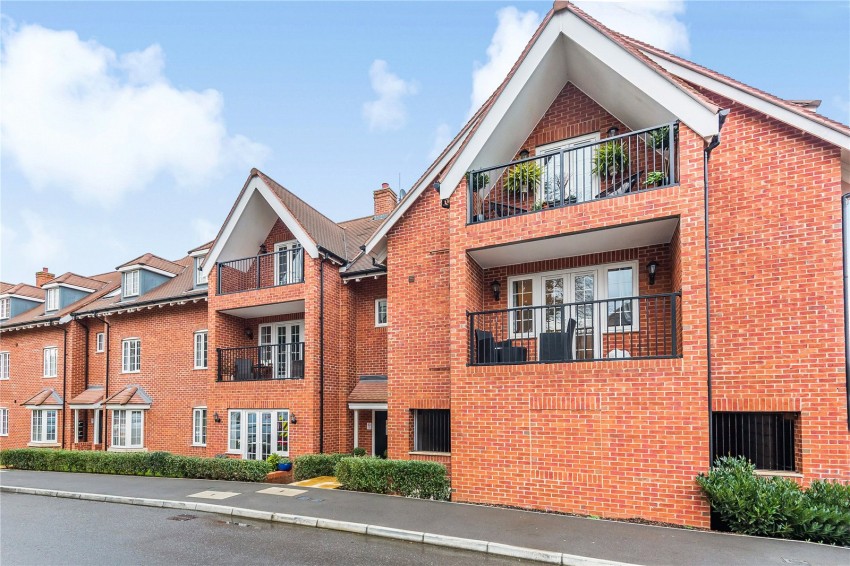 Images for Grange Road, Chalfont St. Peter, Buckinghamshire EAID:2640919782 BID:CPL