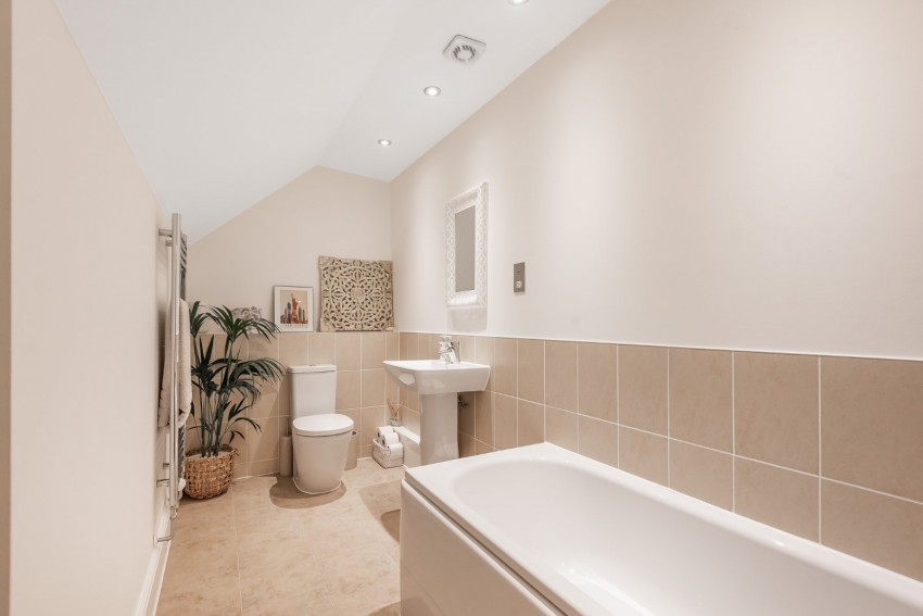 Images for Grange Road, Chalfont St. Peter, Buckinghamshire EAID:2640919782 BID:CPL