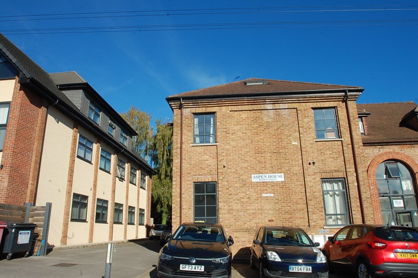 Images for Chalfont St. Peter, Gerrards Cross EAID:2640919782 BID:CPL