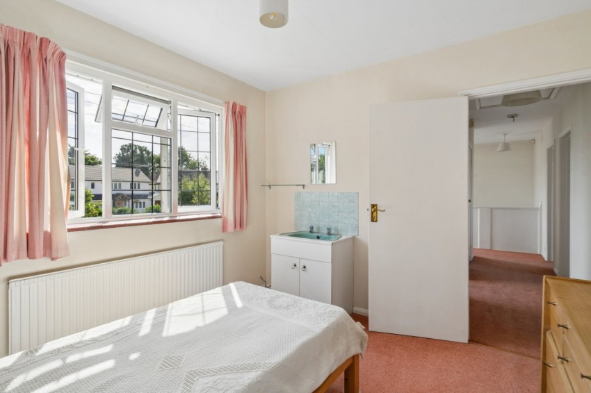 Images for Chalfont St. Peter, Gerrards Cross, Buckinghamshire EAID:2640919782 BID:CPL