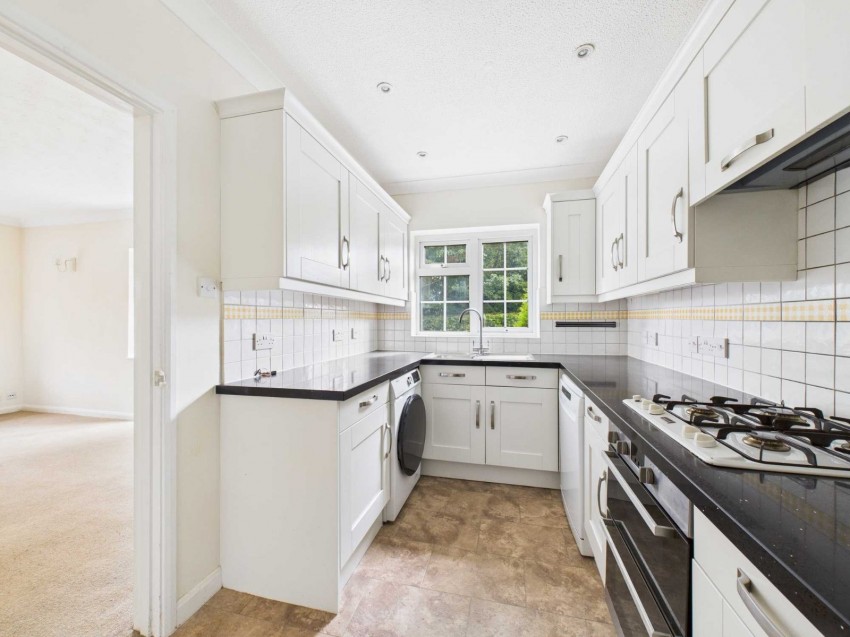 Images for Chalfont St. Giles EAID:2640919782 BID:CSG