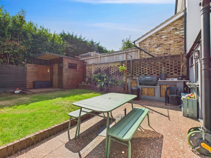 Images for Chalfont St. Giles EAID:2640919782 BID:CSG
