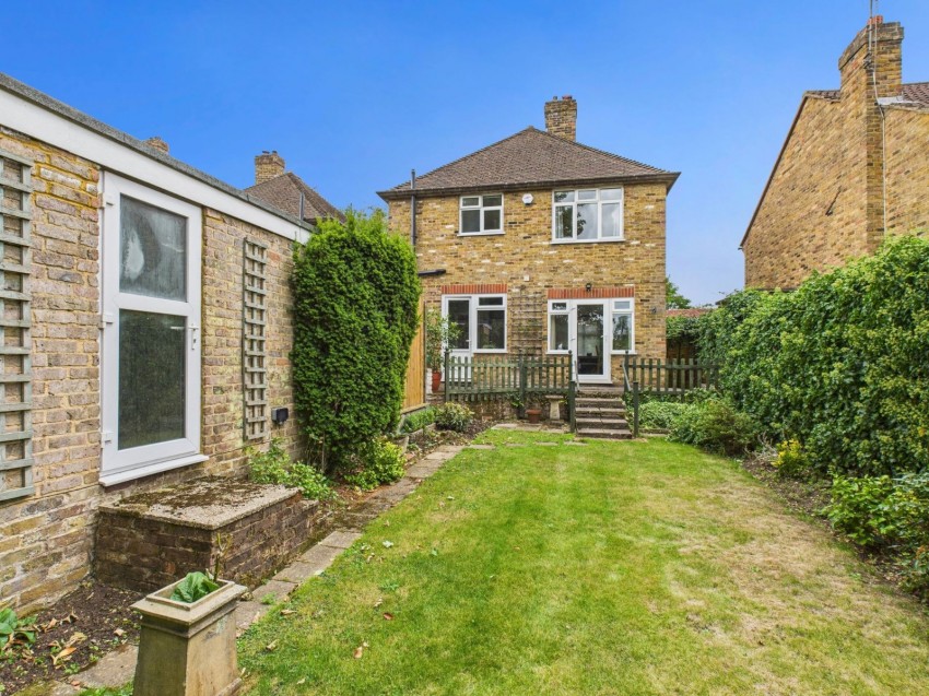 Images for Chalfont St. Giles EAID:2640919782 BID:CSG