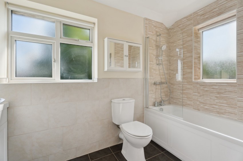 Images for Chalfont St. Giles EAID:2640919782 BID:CSG