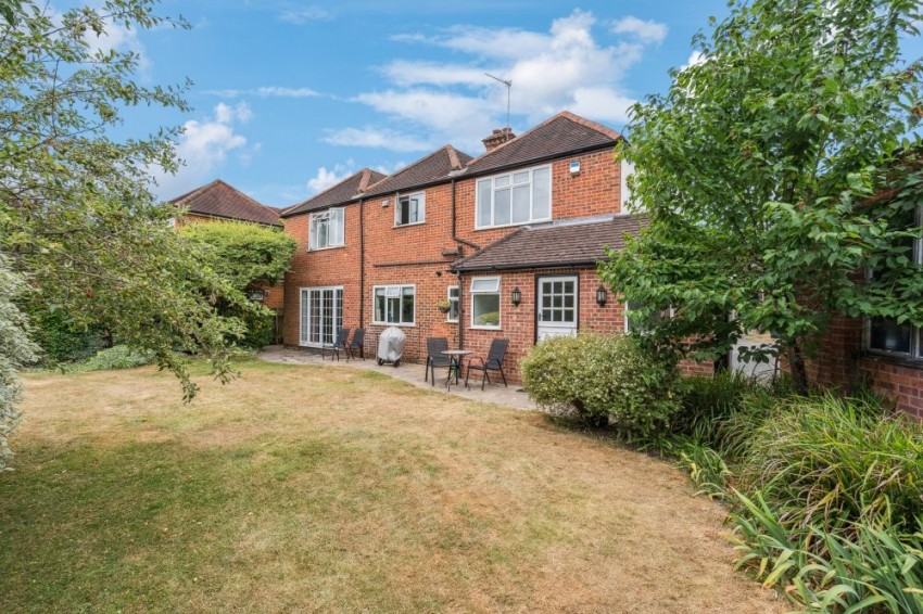 Images for Chalfont St. Giles EAID:2640919782 BID:CSG