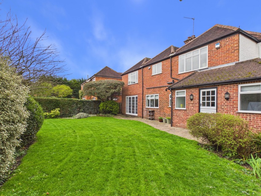 Images for Chalfont St. Giles EAID:2640919782 BID:CSG