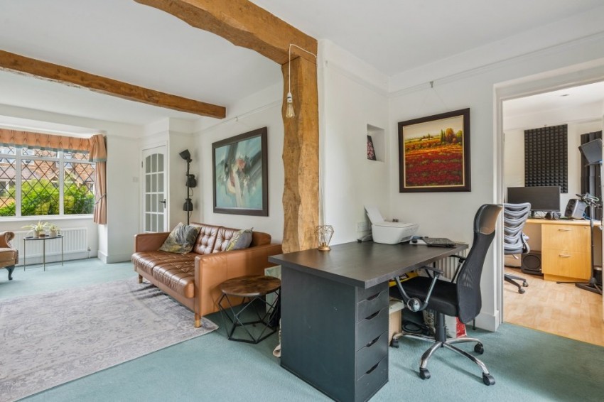 Images for Chalfont St. Giles EAID:2640919782 BID:CSG