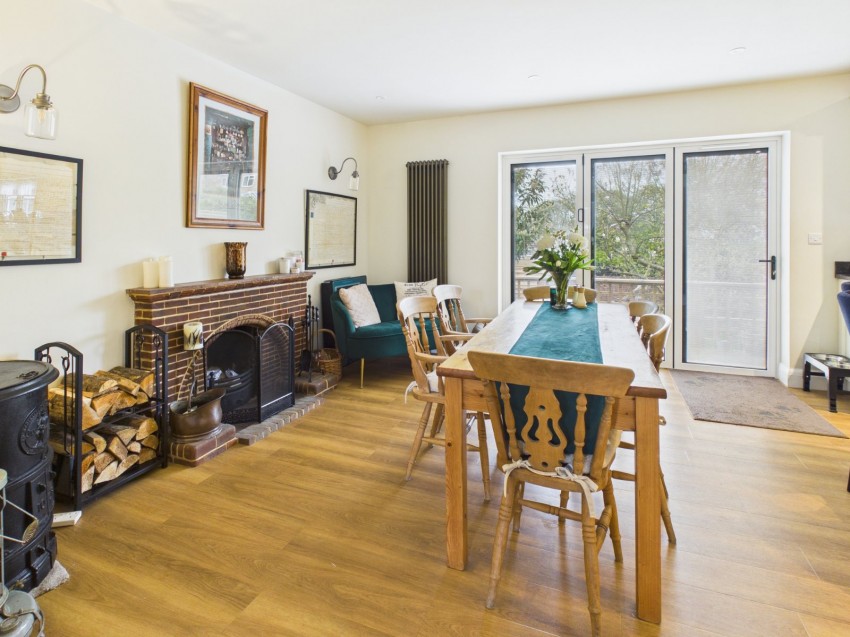 Images for Chalfont St. Giles EAID:2640919782 BID:CSG