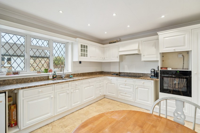 Images for Chalfont St. Peter, Buckinghamshire EAID:2640919782 BID:CSP