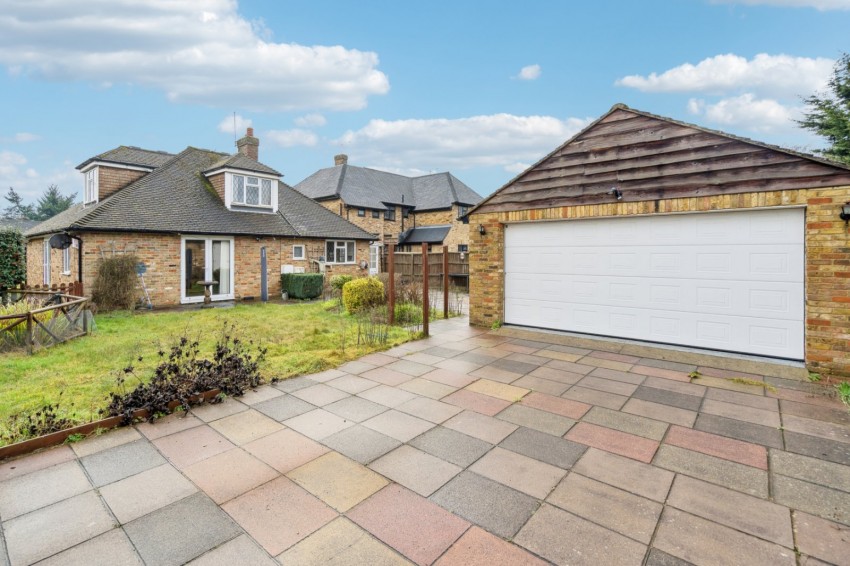 Images for Chalfont St. Peter, Buckinghamshire EAID:2640919782 BID:CSP