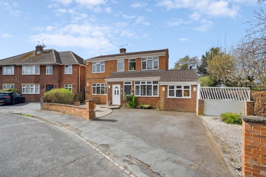 Images for Chalfont St. Peter, Gerrards Cross, Buckinghamshire EAID:2640919782 BID:CSP