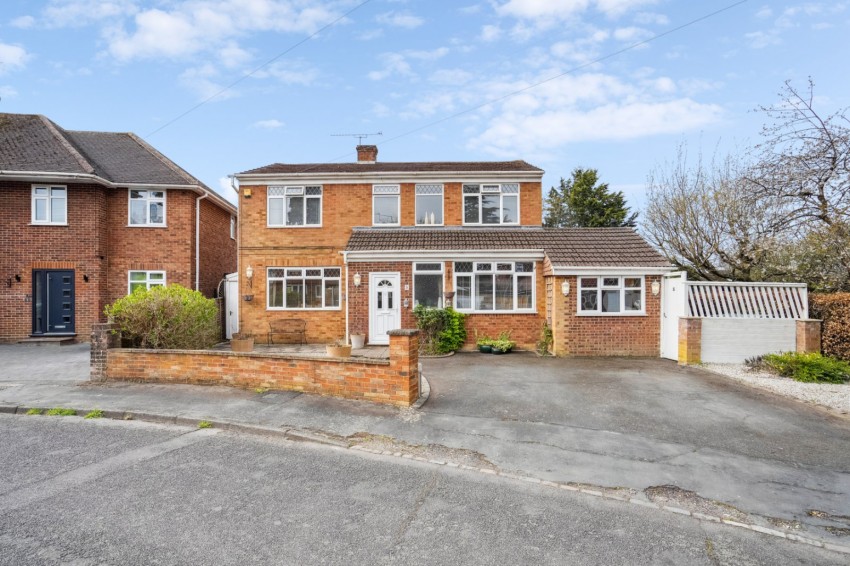 Images for Chalfont St. Peter, Gerrards Cross, Buckinghamshire EAID:2640919782 BID:CSP
