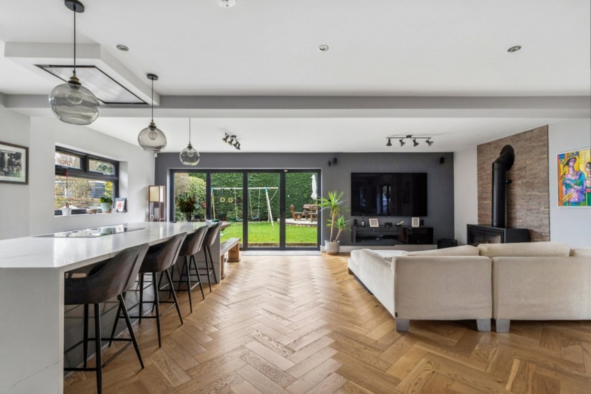 Images for Chalfont St. Peter, Buckinghamshire EAID:2640919782 BID:CSP