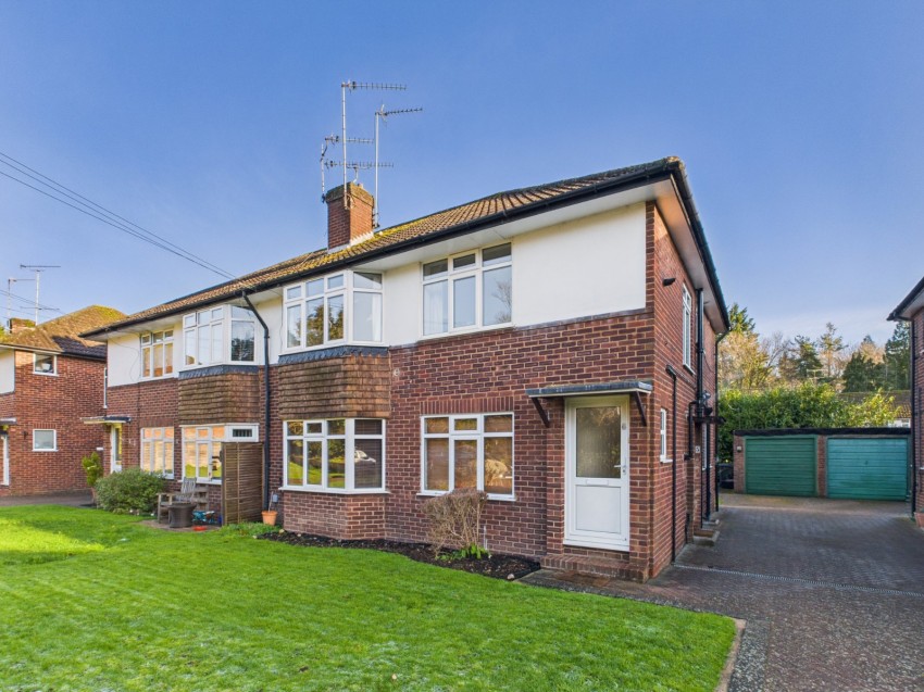 Images for Chalfont St. Peter, Gerrards Cross, Buckinghamshire EAID:2640919782 BID:CSP