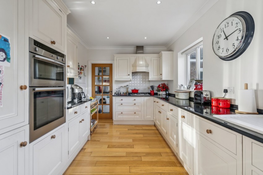 Images for Chalfont St. Peter, Buckinghamshire EAID:2640919782 BID:CSP