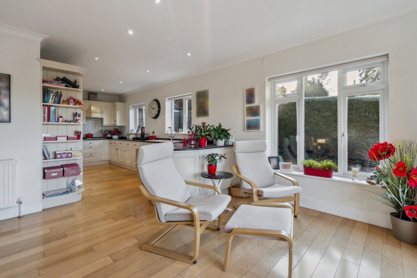 Images for Chalfont St. Peter, Buckinghamshire EAID:2640919782 BID:CSP