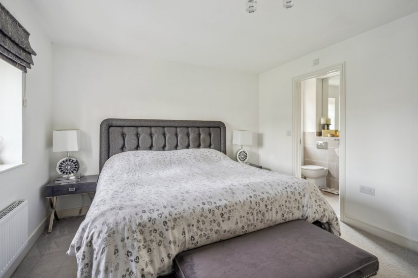 Images for Chalfont St. Peter, Gerrards Cross, Buckinghamshire EAID:2640919782 BID:CSP