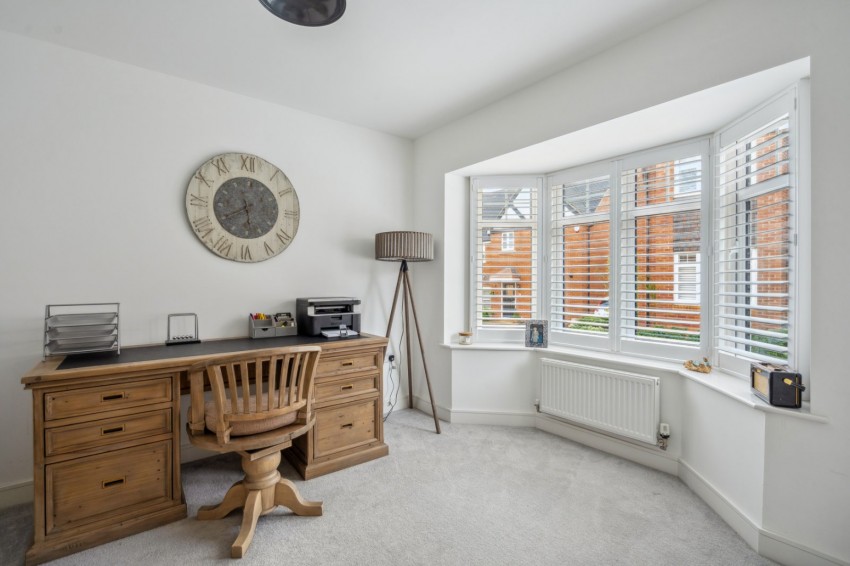 Images for Chalfont St. Peter, Gerrards Cross, Buckinghamshire EAID:2640919782 BID:CSP