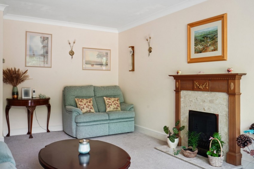 Images for Chalfont St. Peter, Gerrards Cross, Buckinghamshire EAID:2640919782 BID:CSP