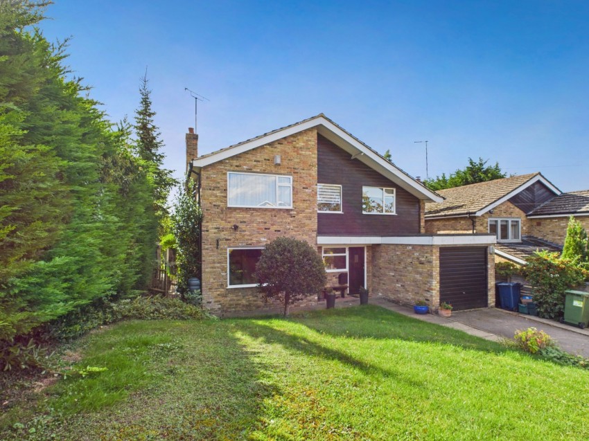 Images for Chalfont St. Peter, Buckinghamshire, Chalfont Saint Peter EAID:2640919782 BID:CSP