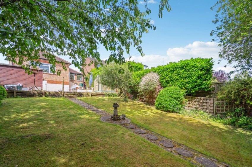 Images for Chalfont St. Peter, Gerrards Cross, Buckinghamshire EAID:2640919782 BID:CPL